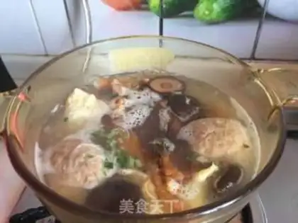 Make Three fresh fan soup step 9