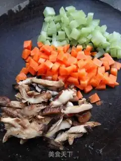 Make Fresh mushroom fried rice step 0
