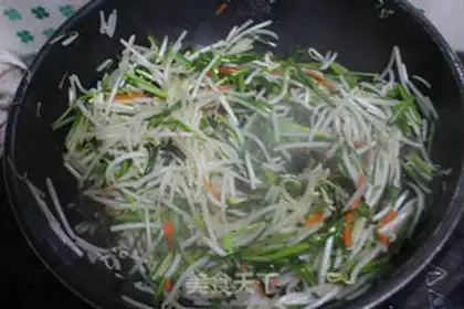 Make A green bean sprouts of cranberry step 4
