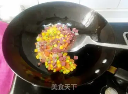 Make Strawberry pineapple rice step 3