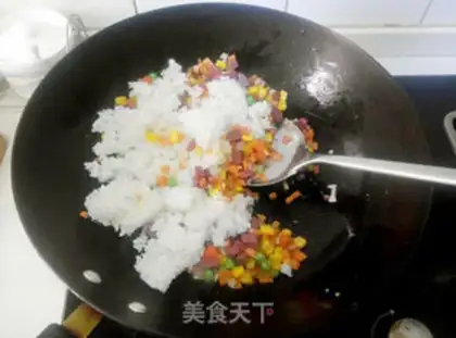 Make Strawberry pineapple rice step 4