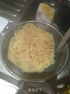 Make Tomato shrimp pasta step 4
