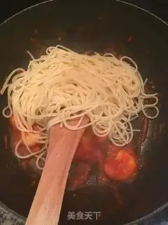 Make Tomato shrimp pasta step 8