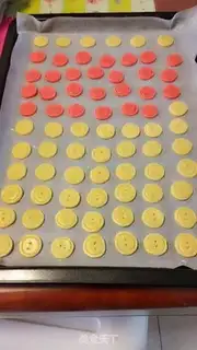 Make A little fun button cookie step 9
