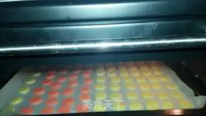 Make A little fun button cookie step 10