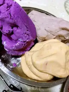 Make Coconut juice, three-coloured simil step 6