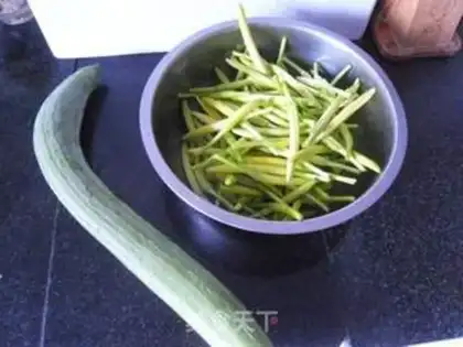 Make The golden silk melon step 0