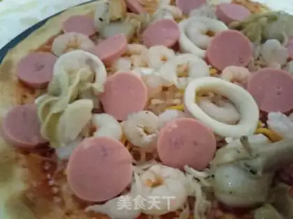 Make Seafood pizza step 5