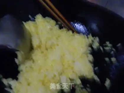 Make Five eggs of fried rice step 4