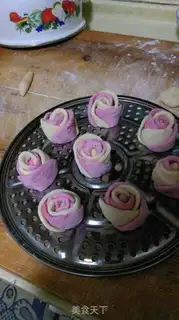 Make Rose roller step 11