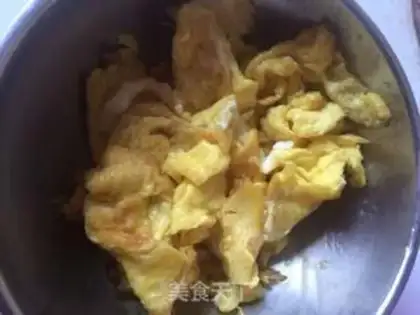 Make Carrot fried eggs step 1