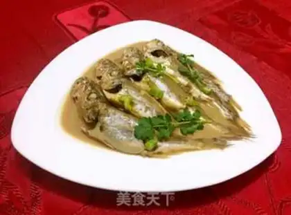 Make The family yellowfish step 11