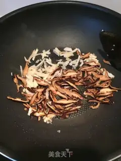 Make Shanghai Spring Roll step 4