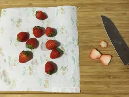 Make Six inches of strawberry yogurt mousse step 0