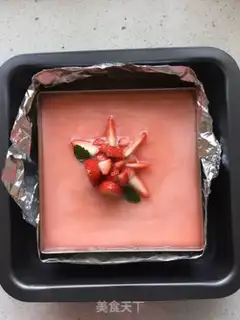 Make Six inches of strawberry yogurt mousse step 11