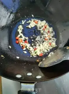 Make Five crayfish step 11