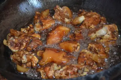 Make Red burning pig hoof step 3