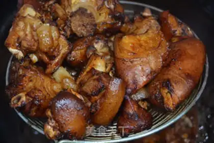 Make Red burning pig hoof step 5