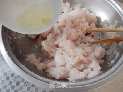 Make Clear the soup fish balls step 8