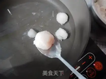 Make Clear the soup fish balls step 10