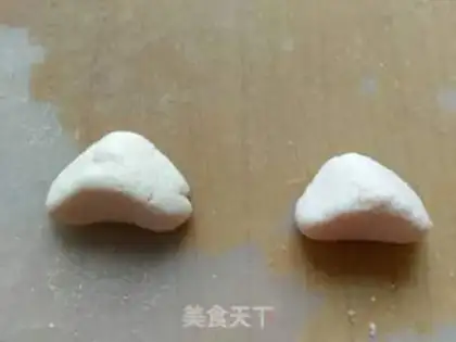 Make Little pig leaves step 9