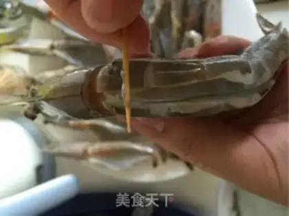 Make Garlic fan to shrimp step 4
