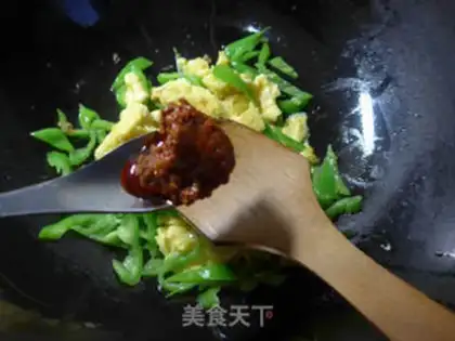 Make Beef sauce, pretzels step 6