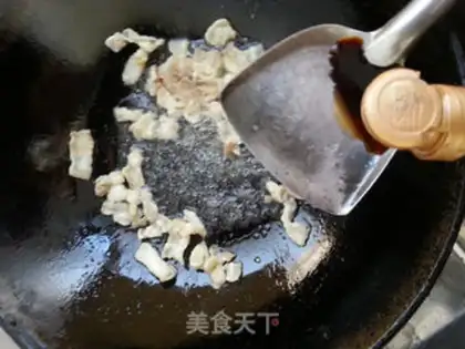 Make Skinned carrots and fried meat step 5