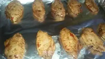 Make Hot-cooked chicken wings step 1