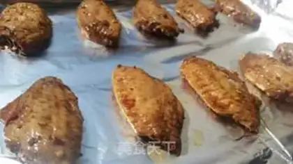 Make Hot-cooked chicken wings step 2