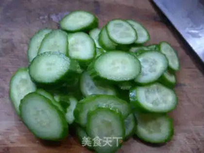 Make Salt and cucumber step 1