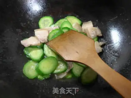 Make Salt and cucumber step 6