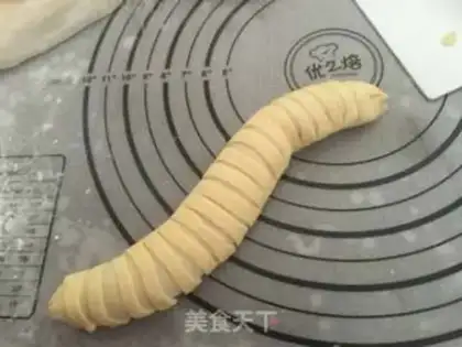 Make caterpillar bread step 10