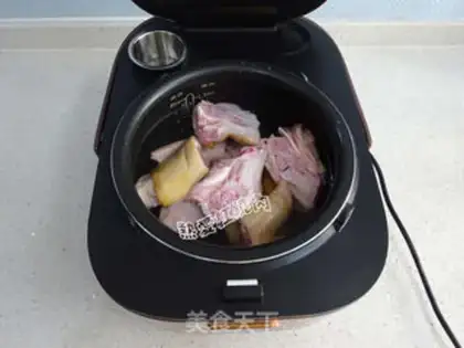 Make Peanut stew pig hoof step 5