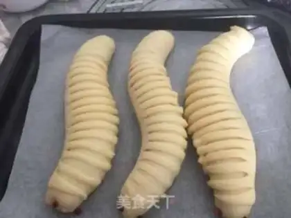 Make caterpillar bread step 12