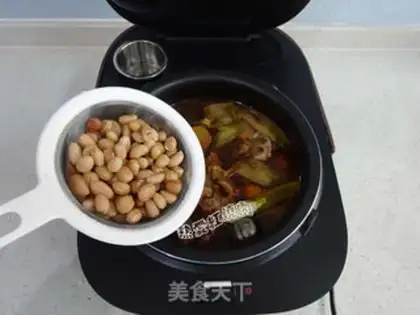 Make Peanut stew pig hoof step 13