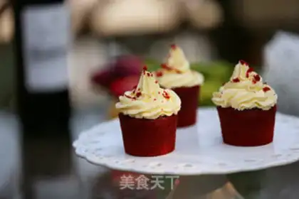 Make Red velvet cupcakes step 20