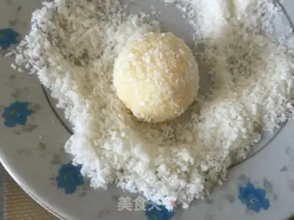 Make Protein coconut ball step 5