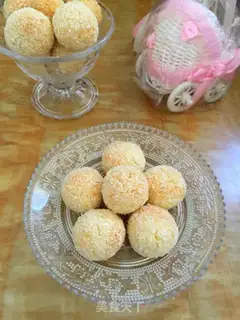 Make Protein coconut ball step 7
