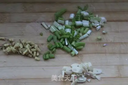 Make A melon with fried meat step 3