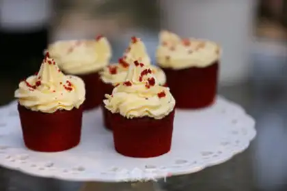 Make Red velvet cupcakes step 27