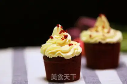 Make Red velvet cupcakes step 28
