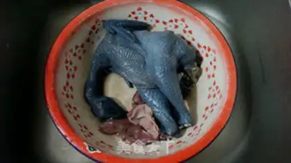 Make Chicken mushrooms, red date soup step 0