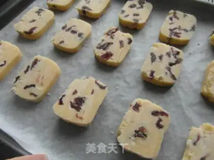 Make Cranberry cookies step 5
