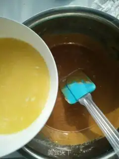 Make Chocolate cake step 5