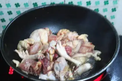 Make Chicken stew mushrooms step 4