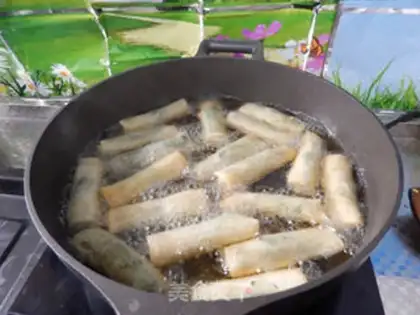 Make Three Spring Rolls step 8
