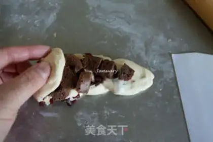 Make Frozen cake step 12