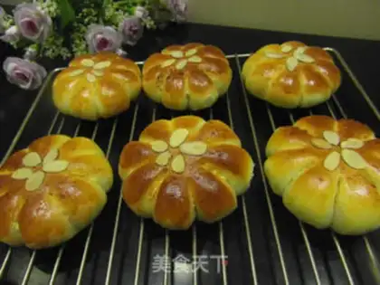 Make Coconut flower bread step 9