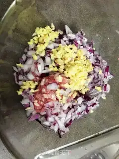 Make Onion pork pie step 2